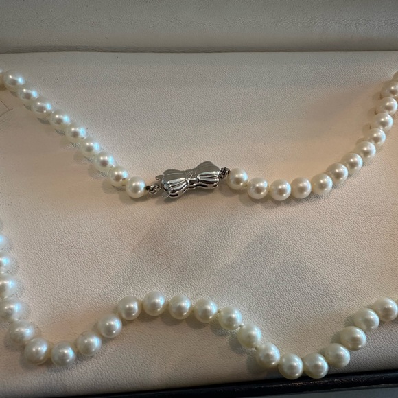 Sea Magic Cultured Pearls By Mikimoto Pearl Necklace - Picture 2 of 5
